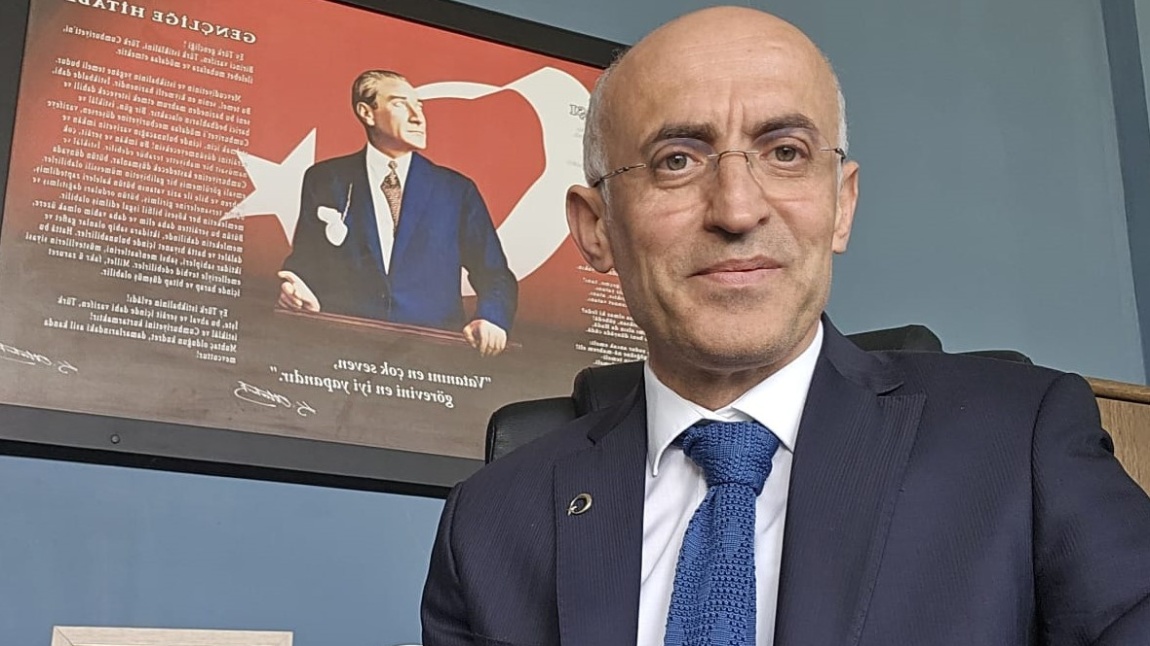 Mehmet ISSI - Müdür
